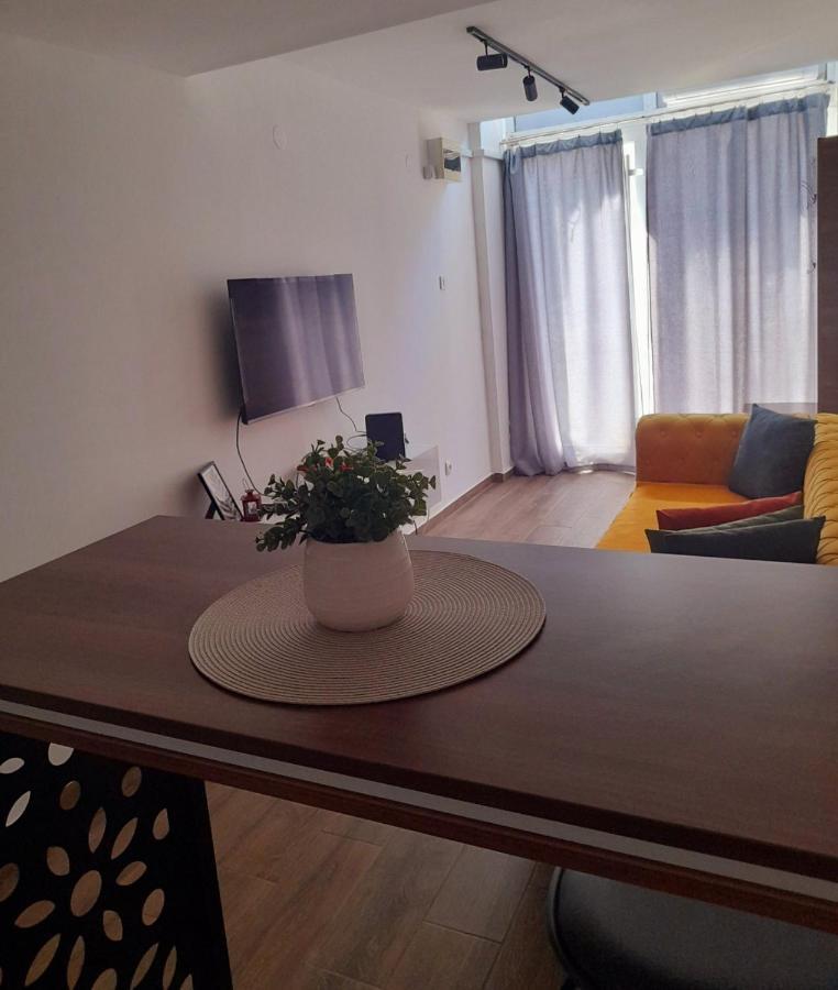 Limone Apartmani Ni Exterior foto